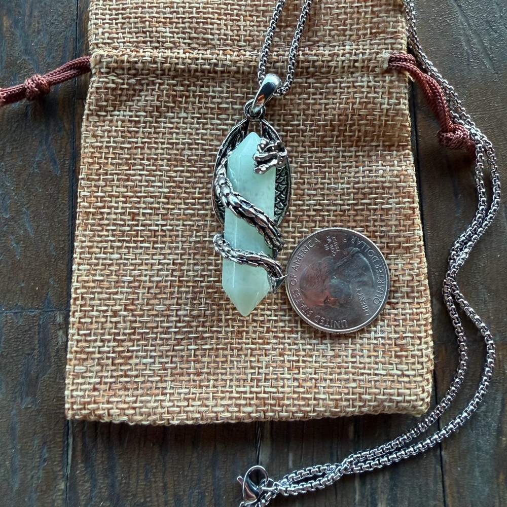 Green Aventurine Dragon Necklace Mens Crystal Necklace Unisex Necklace - Picture 2 of 2